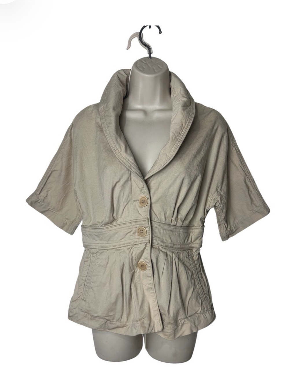 Catherine Malandrino Short sleeve Collar Jacket in Light Beige